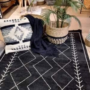 שטיח שחור דגם מרקו