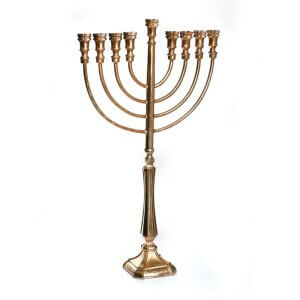 חנוכייה גדולה מאלומיניום בצבע זהב דגם מנורה